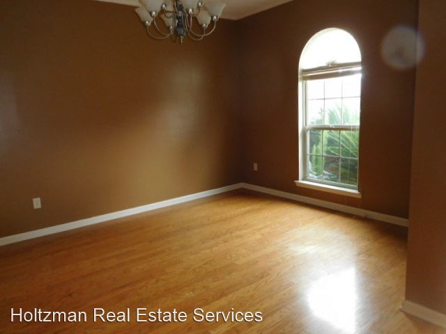 Foto del edificio - 4 br, 2 bath House - 205 Barcalay Lane