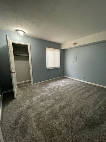Foto del edificio - 2225 Prairie St