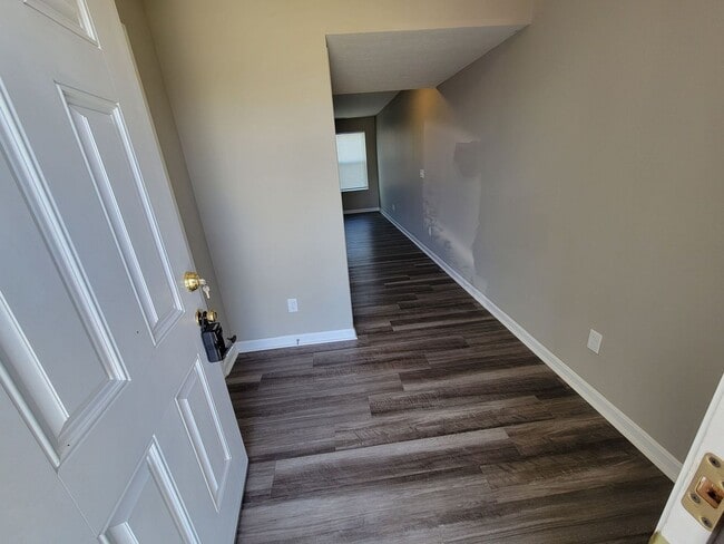 Building Photo - 837 Prescot Cir