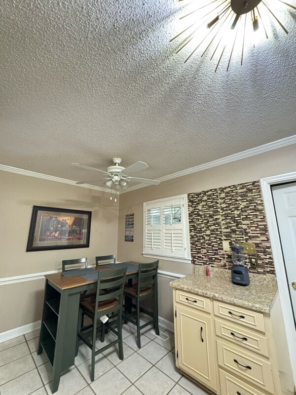 Foto del edificio - 2221 Wallington Dr