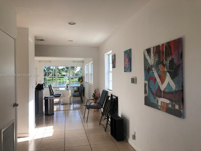 Foto del edificio - 3790 SW 32nd Ct
