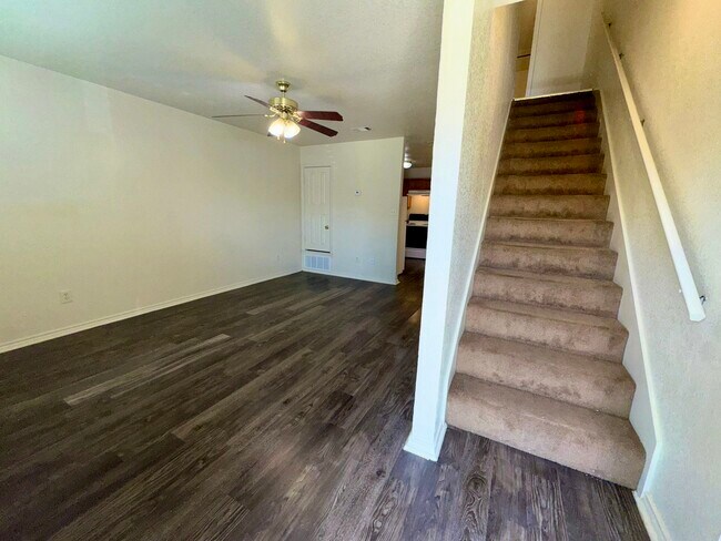 Building Photo - 3407 Barcelona Dr