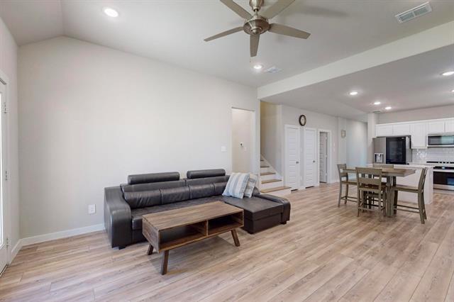 Foto del edificio - 1103 Enchanted Rock Ln