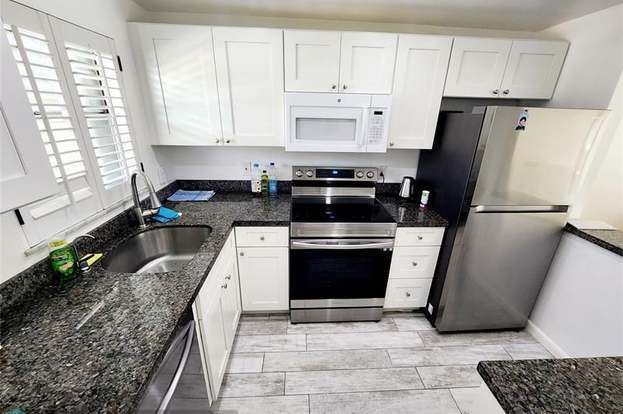 Foto del edificio - 1638 Embassy Dr