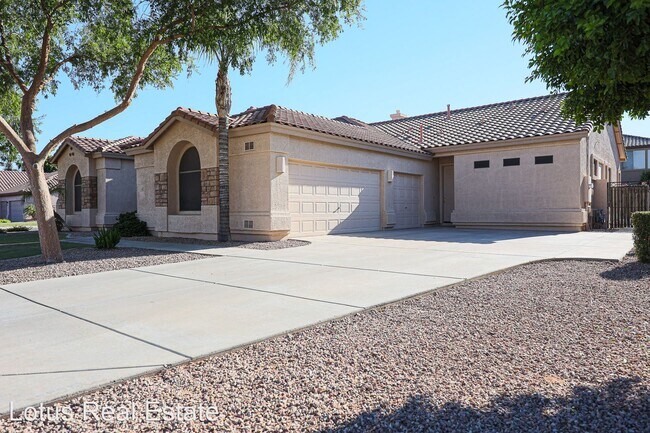 Building Photo - 5 br, 4 bath House - 1600 S Carriage Ln