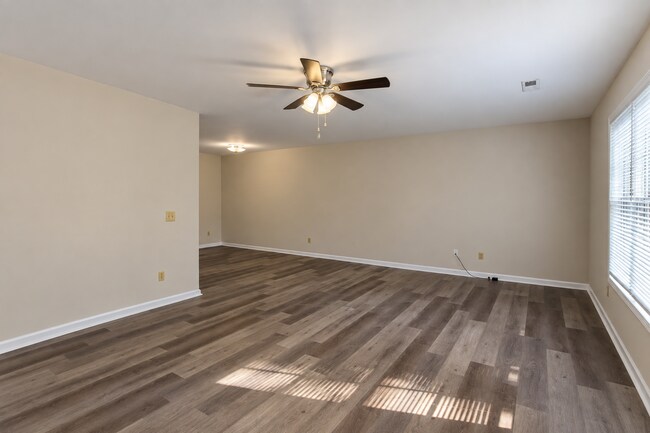 Foto del edificio - 424 Blake Cir