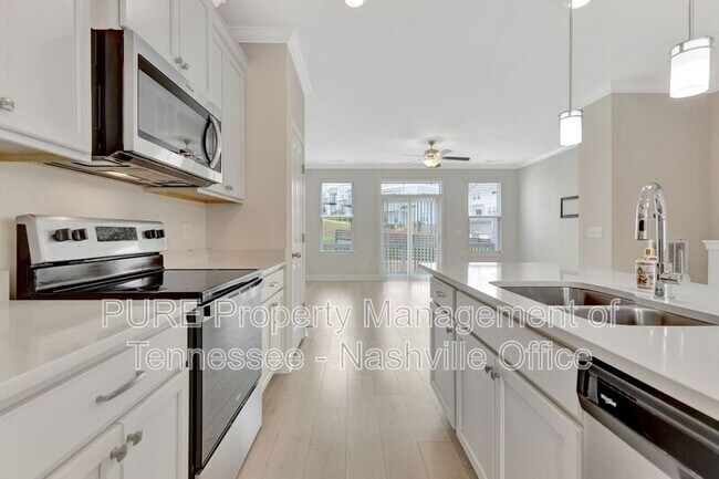 Building Photo - 3314 Tasker Dr