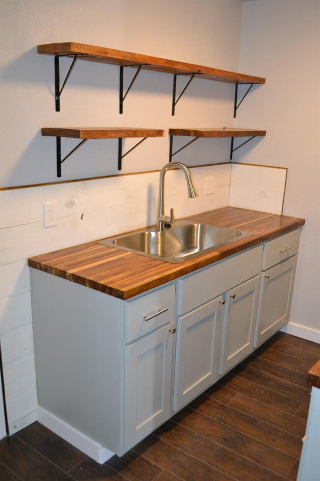 Building Photo - 1812 14th St