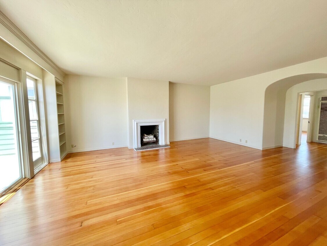 Foto principal - Bright and Airy 2 Bedroom Penthouse in the...