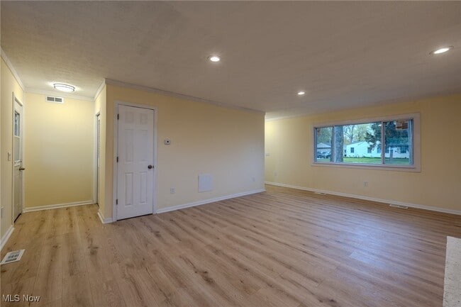 Foto del edificio - 34690 Beachpark Dr