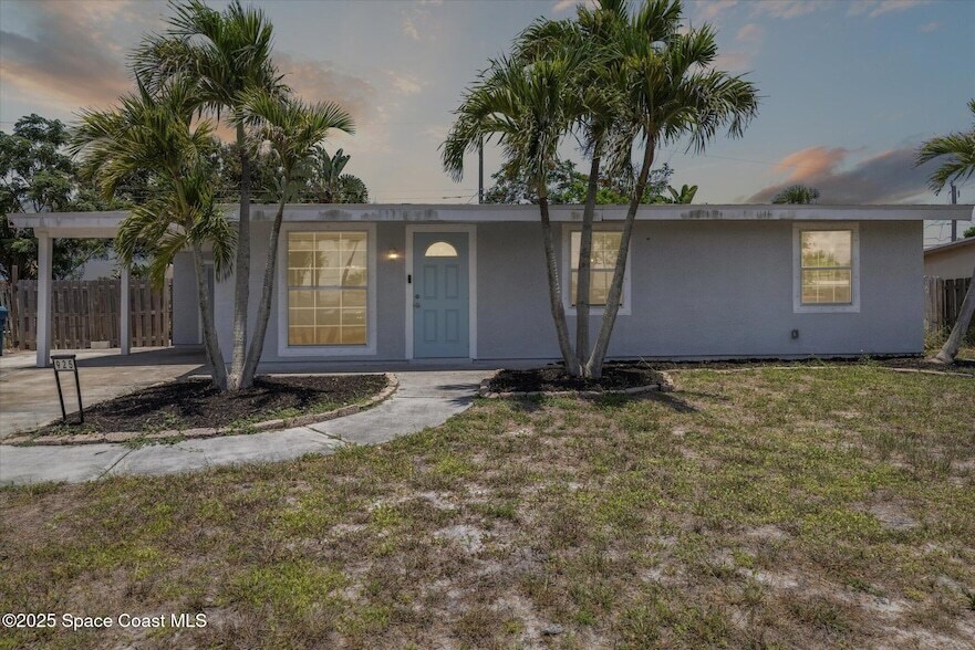 Foto principal - 925 Abeto St NE