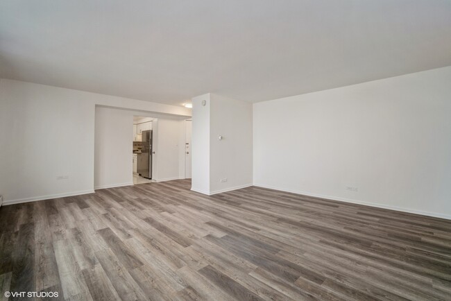 Foto del edificio - 6325 N Sheridan Rd