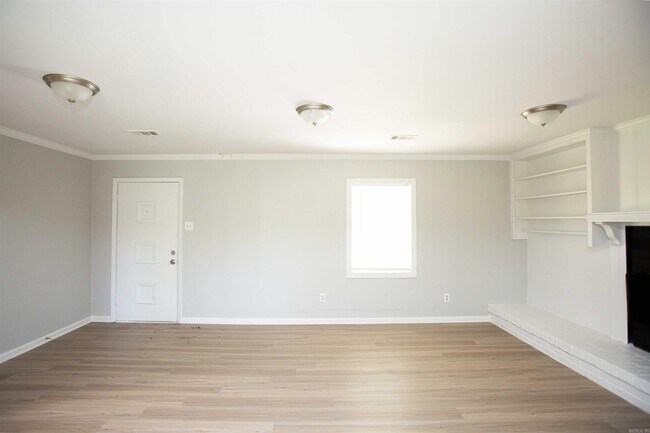 Foto del edificio - 208 Greencrest Dr