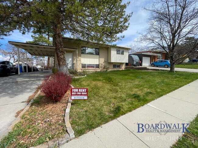 Foto del edificio - 2827 E Bridgewater Dr