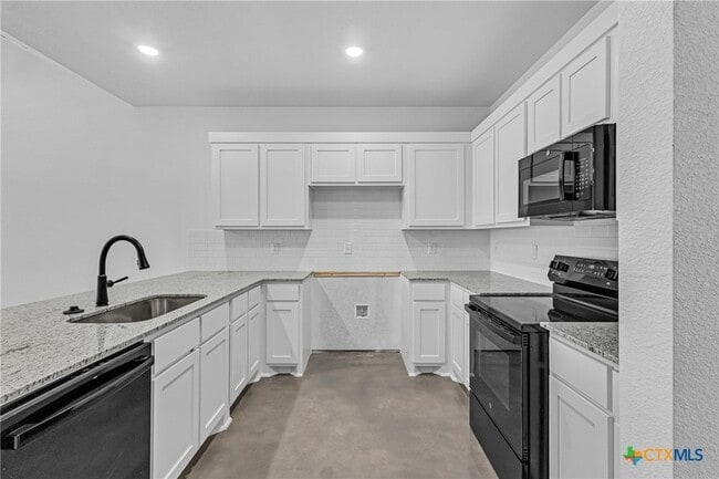 Foto del edificio - 905 Smoke Tree Ln