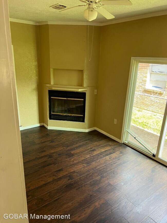 Foto del edificio - 3 br, 1.5 bath House - 3910 Bowen Dr