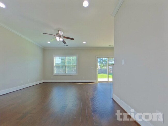 Foto del edificio - 432 Walking Ln