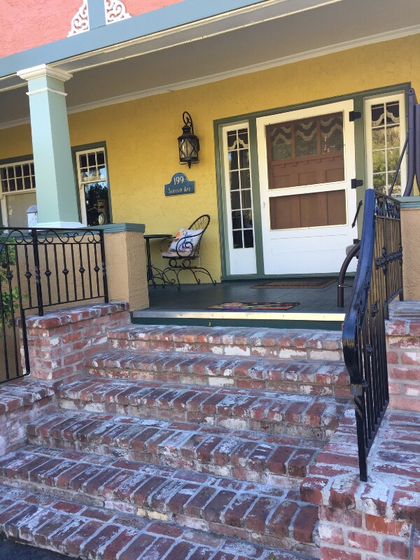 Foto del edificio - 199 Saranap Ave