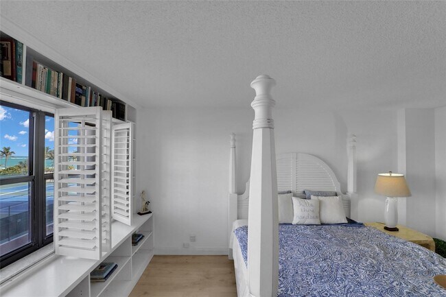 Building Photo - 5100 N Ocean Blvd