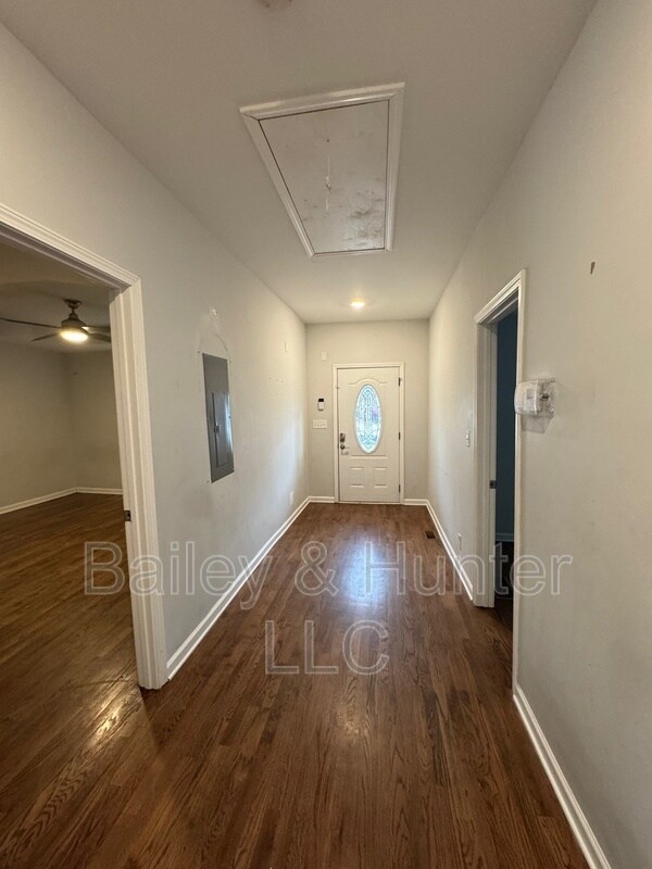 Foto del edificio - 85 Meldon Ave SE