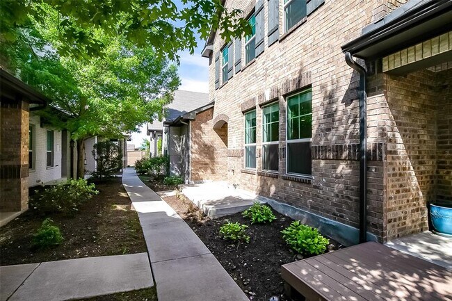 Foto del edificio - 7220 Wyoming Springs Dr