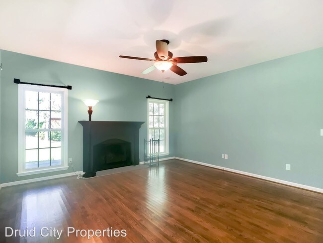 Foto del edificio - 3 br, 2 bath House - 8201 Lake Judson Road