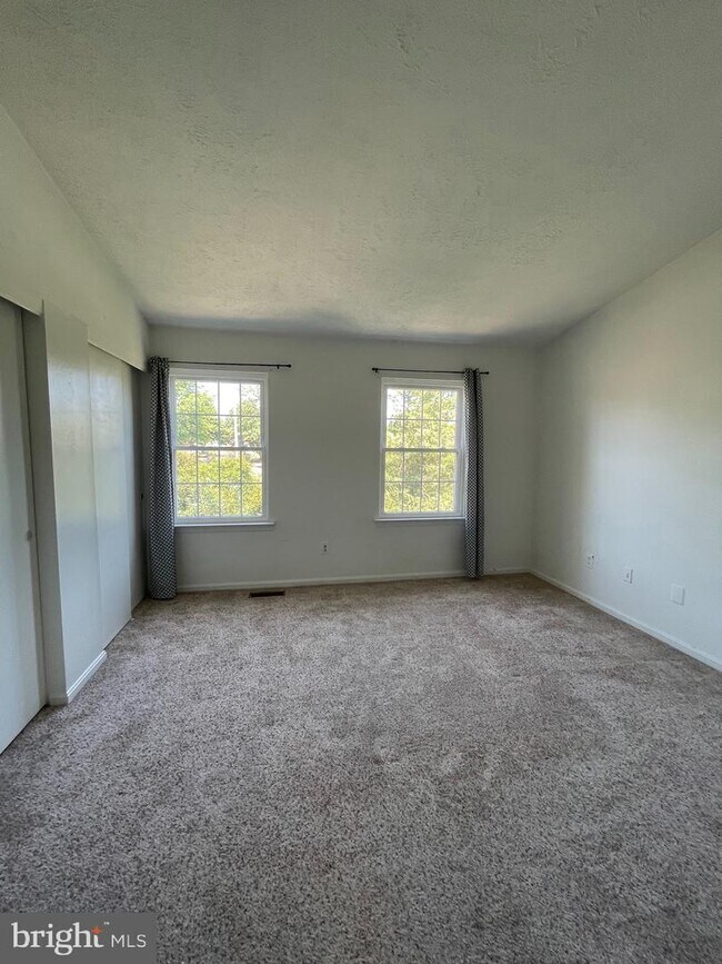 Building Photo - 13984 Big Yankee Ln
