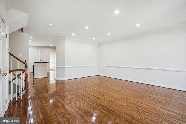 Foto del edificio - 4524 Fair Valley Dr