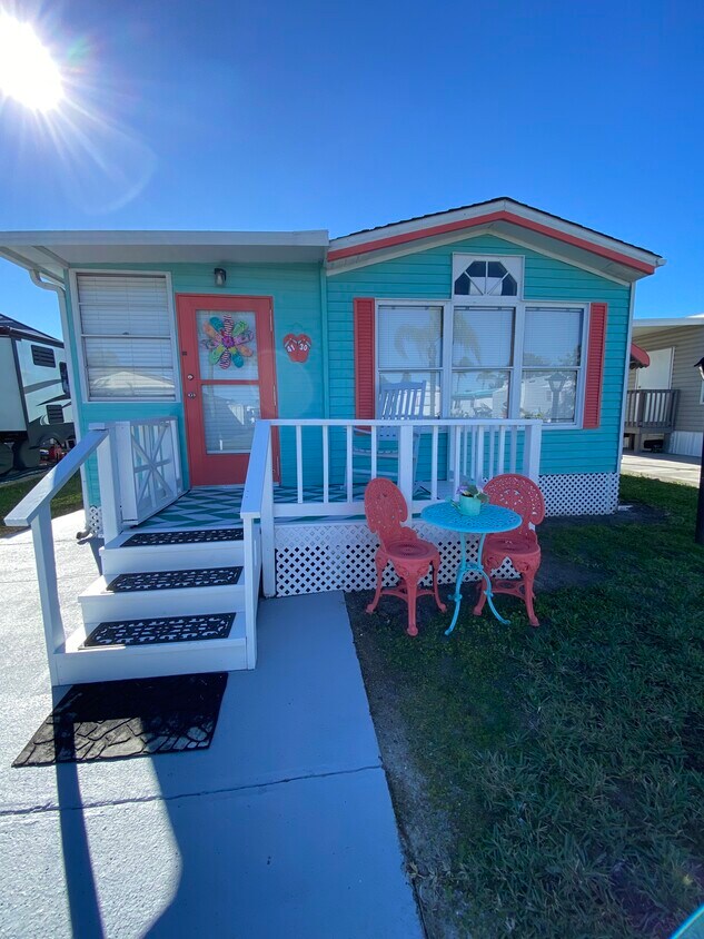 4130 Kahuna Ct, Ruskin, FL 33570 House for Rent in Ruskin, FL