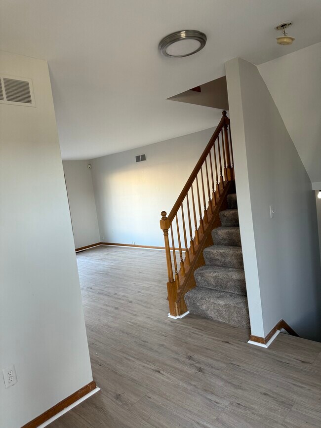 Foto del edificio - 16891 Penrod Dr