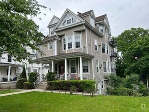 Building Photo - 43 S Willow St