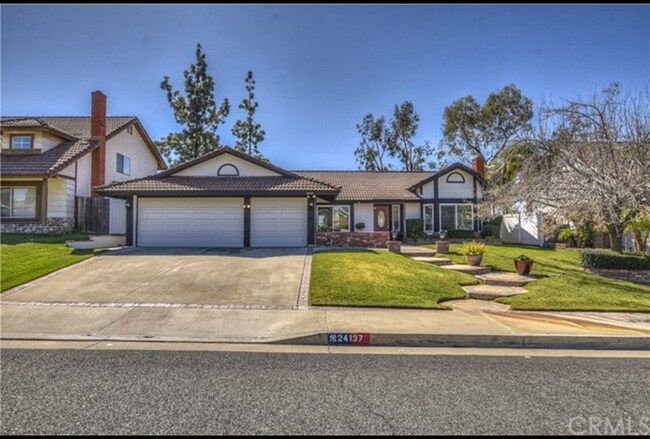 Attached garage - 24137 Pleasant Run Rd