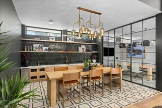 Building Photo - MAA Milepost 35