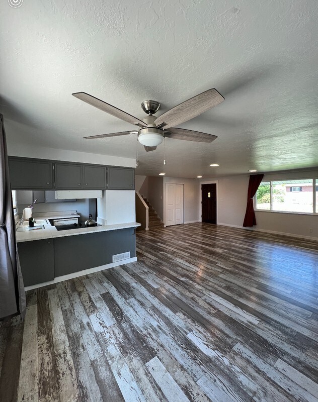Foto del edificio - 6268 Mt Vernon Dr