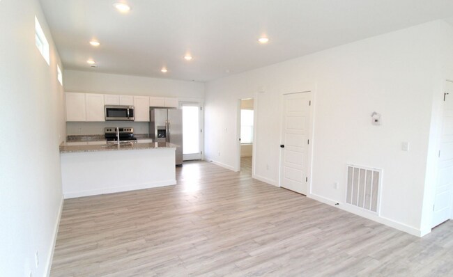 Foto del edificio - 1081 Ventnor Ave