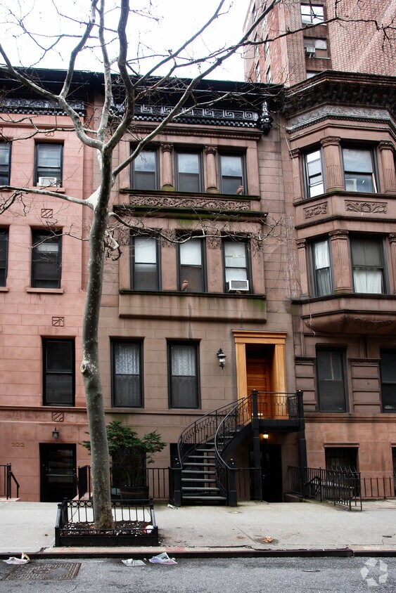 Foto del edificio - 224 W 71st St