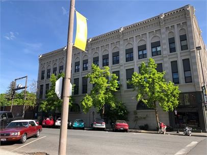 Foto principal - 104 S Main St