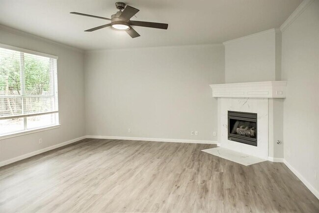 Building Photo - 1305 Spotted Fawn Cove