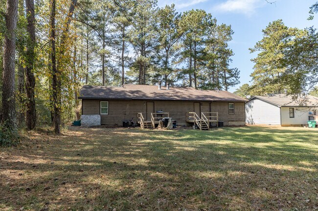 Building Photo - 402 Freeman Drive - 1