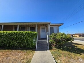 Building Photo - 1758 W 110th St