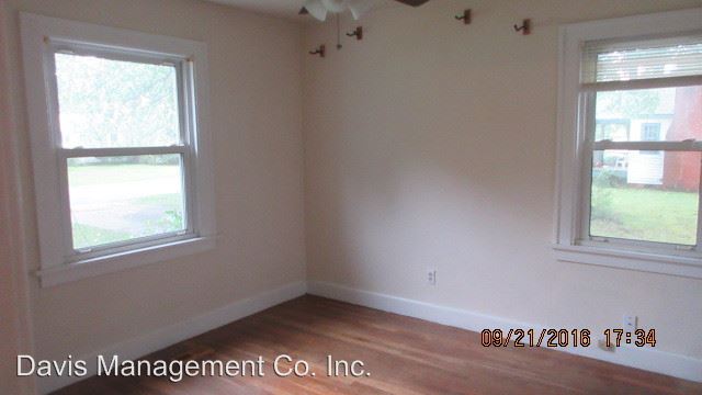 Building Photo - 106 Galax St