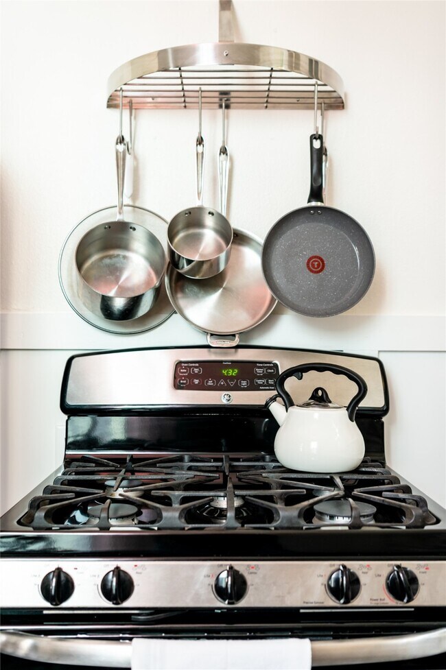 Foto del edificio - 611 16th St