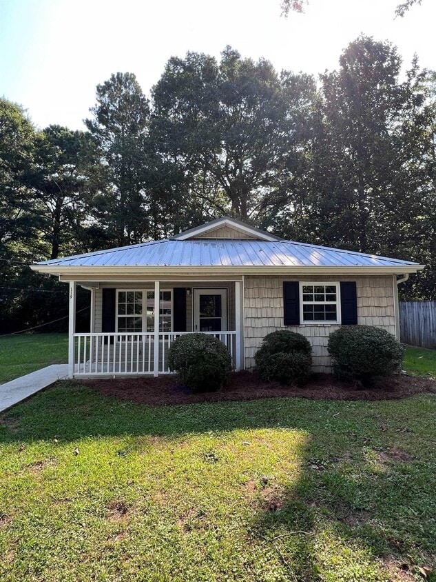 119 Magnolia St, Carrollton, GA 30117 House Rental in Carrollton, GA