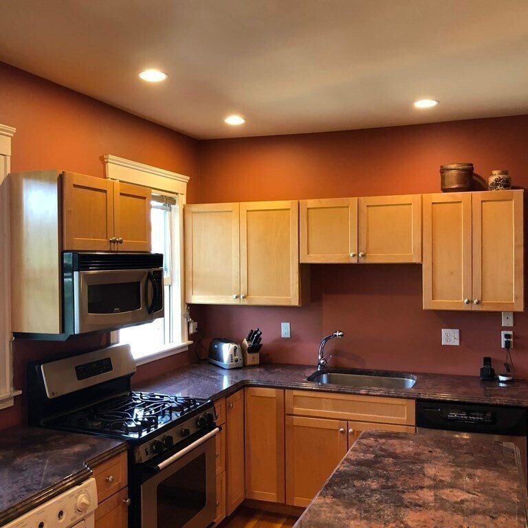 Foto principal - 8 Linden Ct