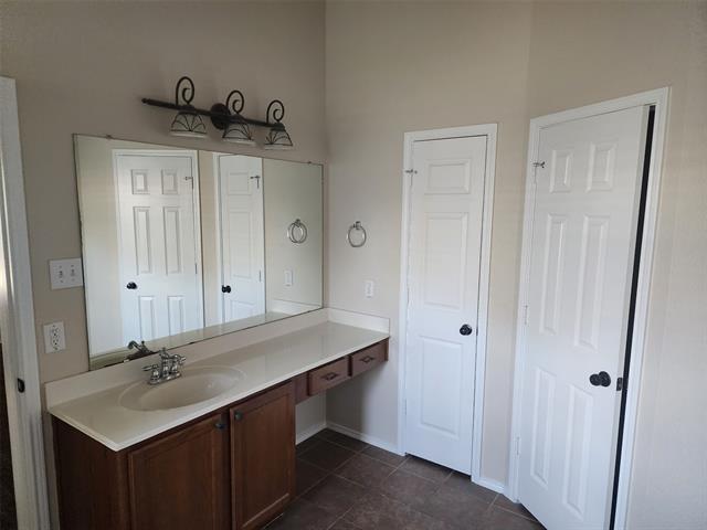 Building Photo - 5414 Old Blush Dr