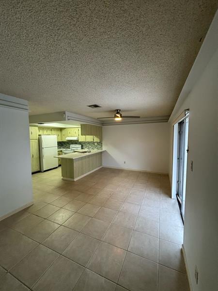 Foto del edificio - 7663 NW 73rd Terrace