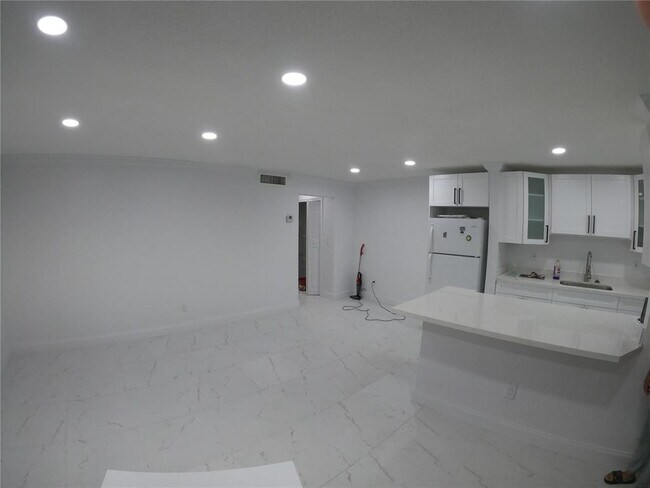 Foto del edificio - 3265 Griffin Rd