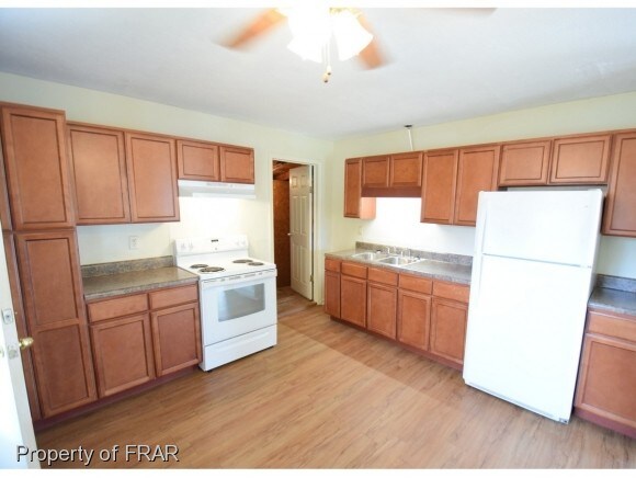 Building Photo - 923 Fiske Dr