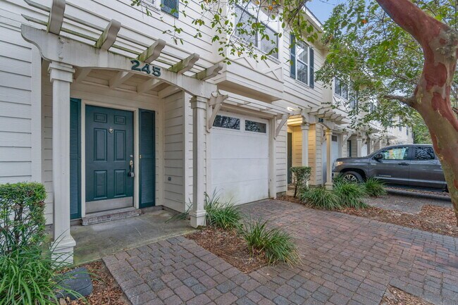 Foto del edificio - 245 Mattie M Kelly Blvd