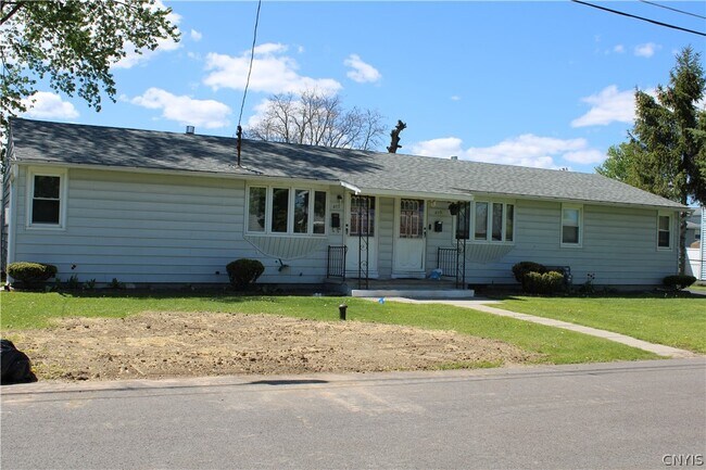 Foto del edificio - 417 Hazelhurst Ave